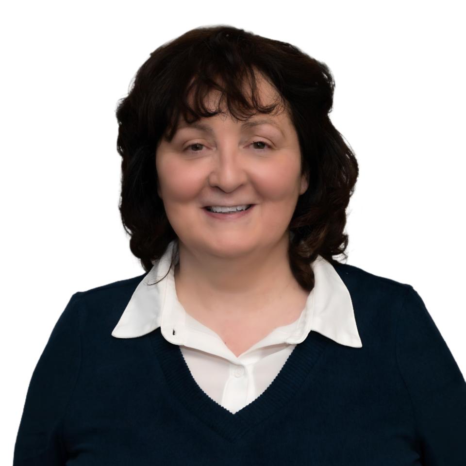 A head and shoulders picture of Fiona Dwane.