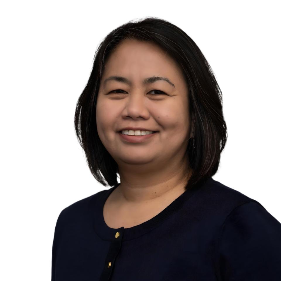 A head and shoulders picture of Theresa Redaniel.